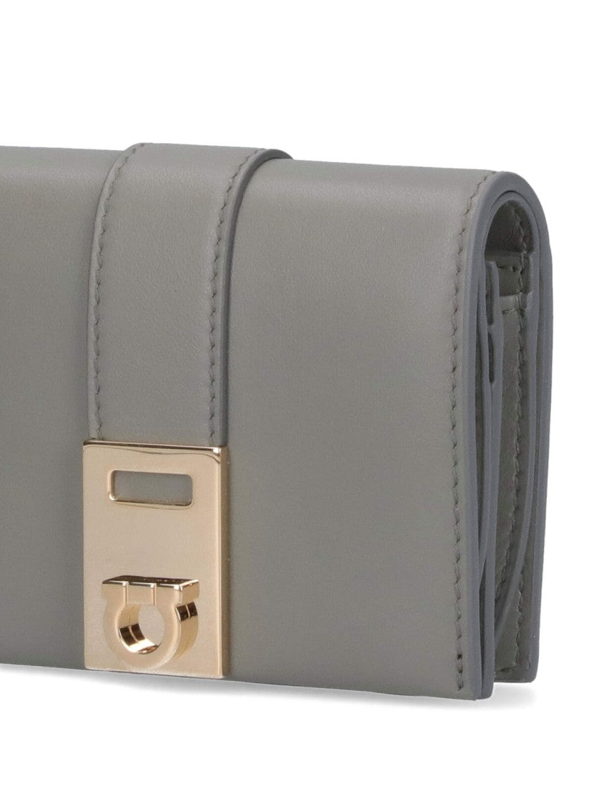 Ferragamo Compact 'Hug' Wallet – Grey