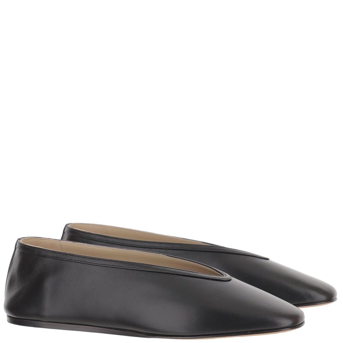 Le Monde Béryl Tapered Toe Leather Flats With Smooth Upper And Rubber Sole