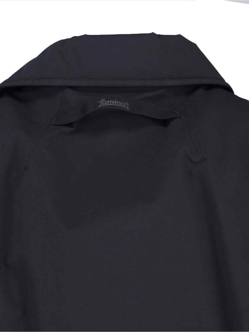 Laminar Minimalist Black Jacket With Tailored Fit And Zipper Closure