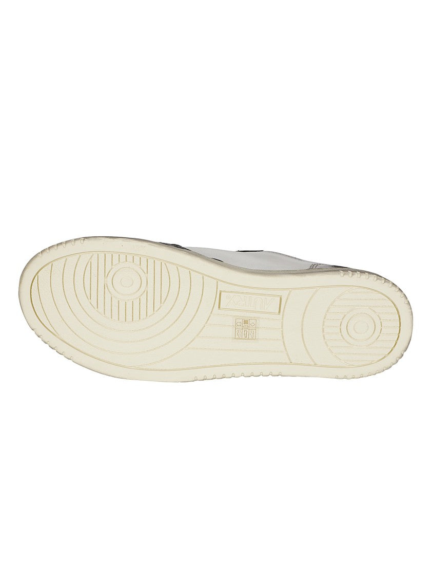 Autry Vintage-Inspired Low-Top Sneakers With Perforated Detailing