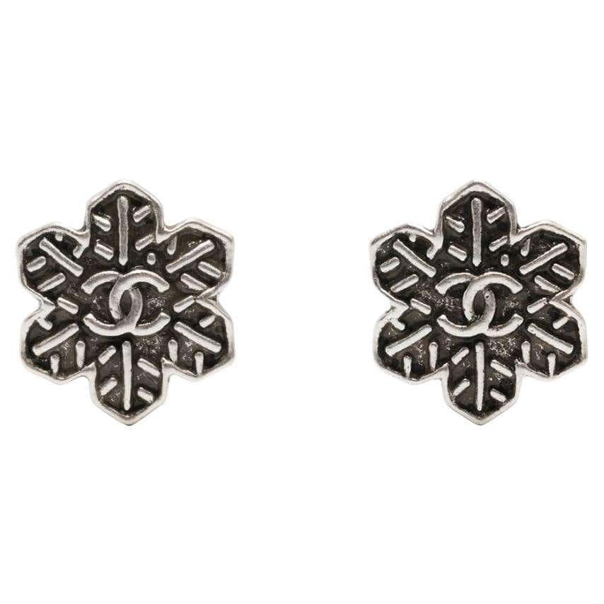 Chanel Silver-Tone Snowflake Post-Back Earrings