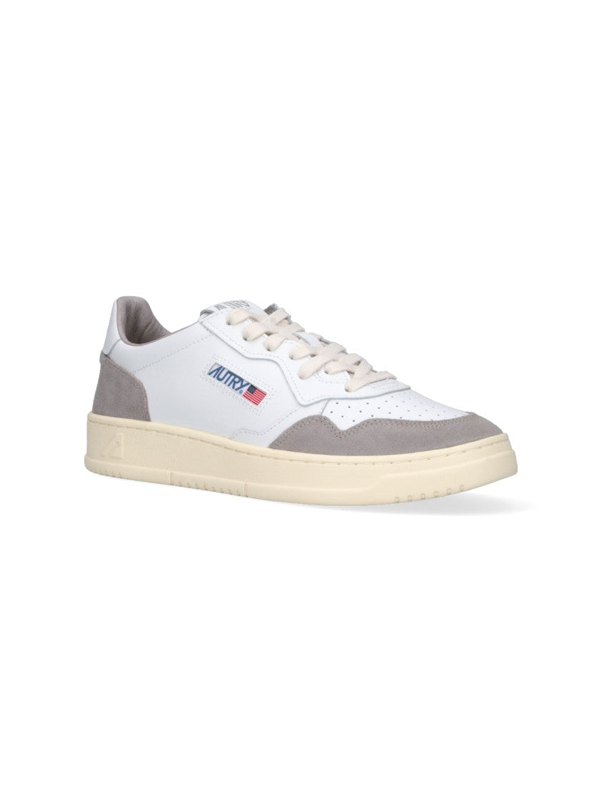 Autry "Medalist" Low-Top Sneakers White