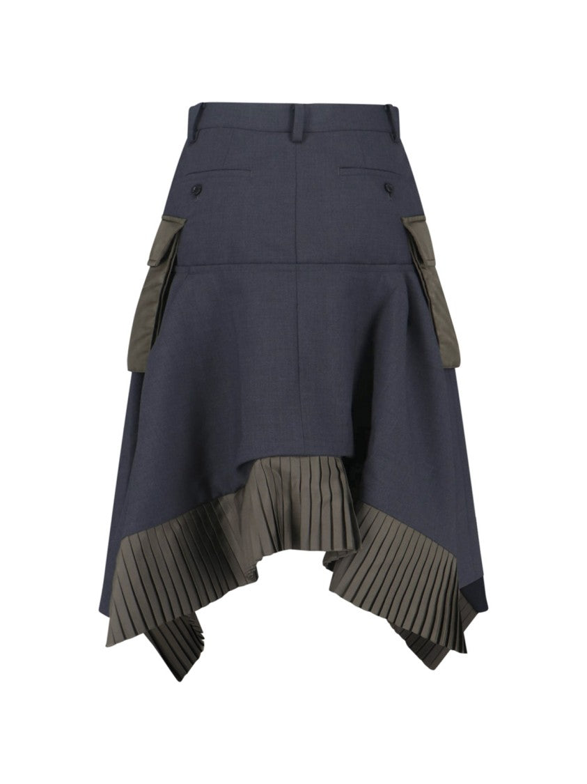 Sacai Versatile Grey Skirt With Smooth Texture