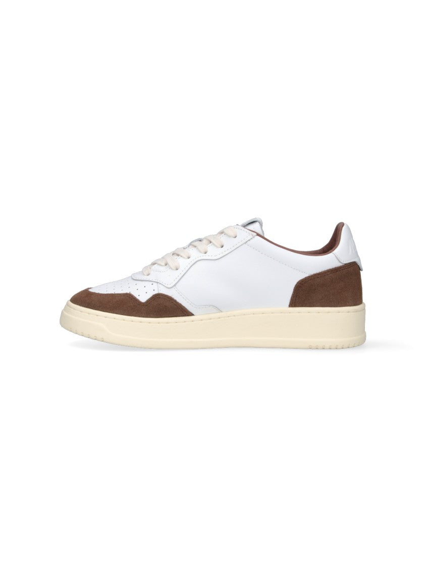 Autry Low-Top Sneakers With Streamlined Silhouette And Timeless Appeal