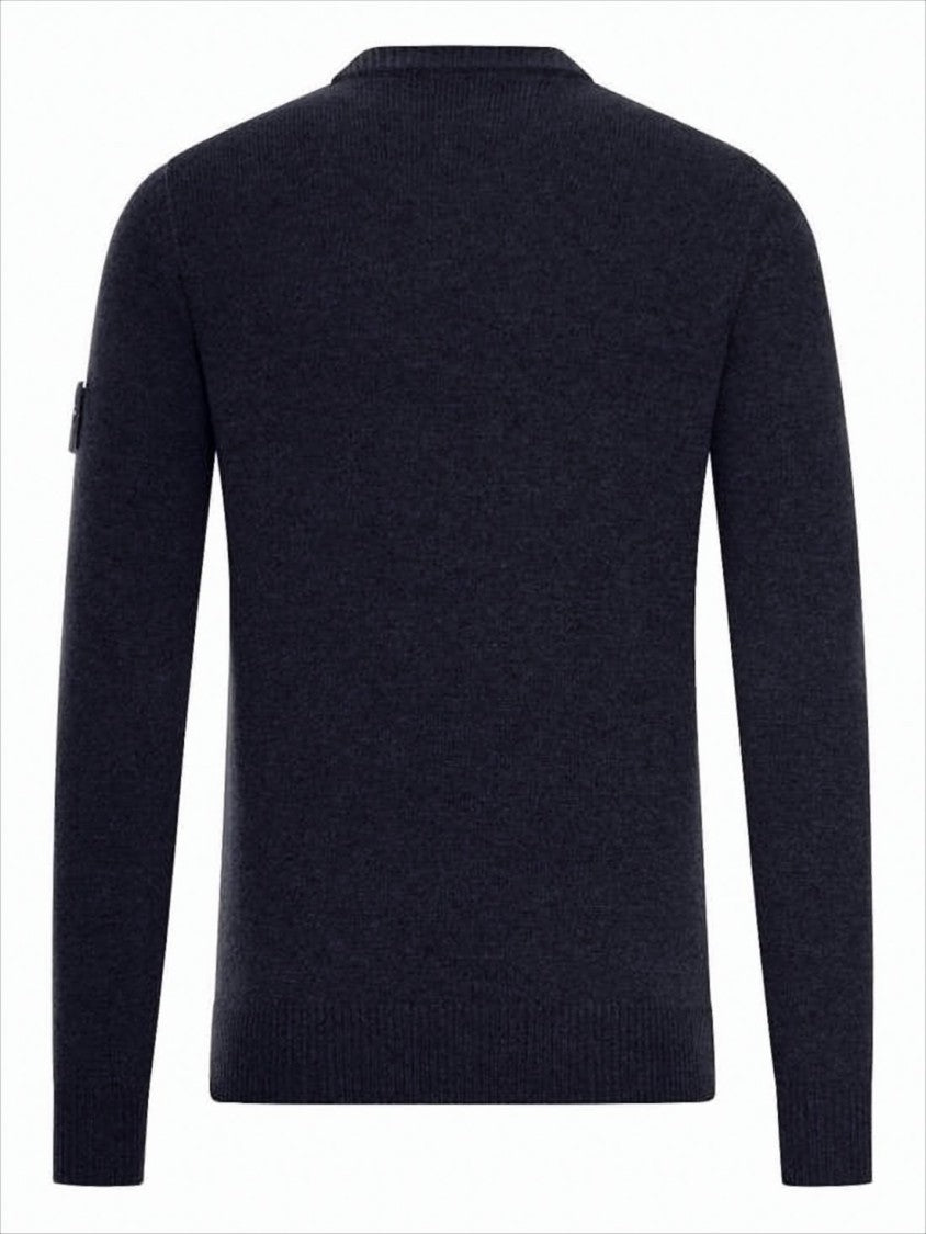 Stone Island Classic Crew Neck Sweater With Distinctive Patch Detail
