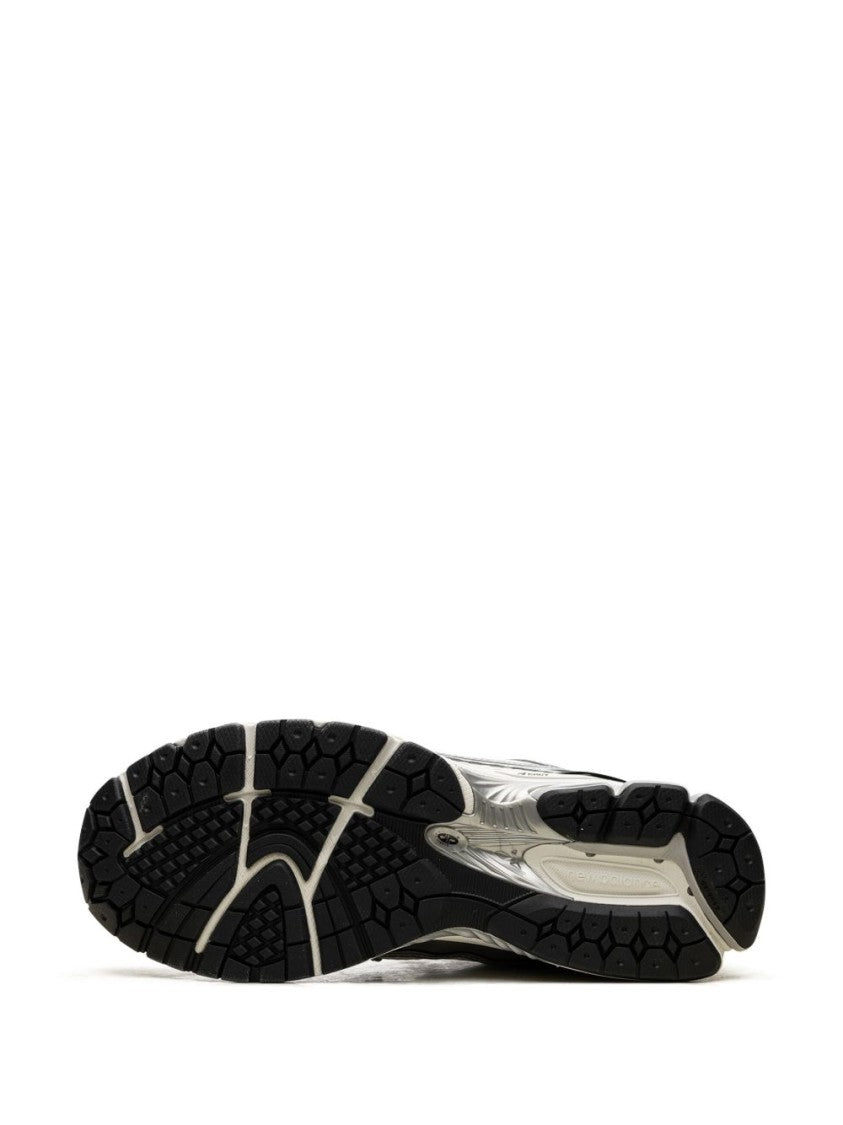 New Balance Silver Metallic And Sea Salt Mesh Sneakers