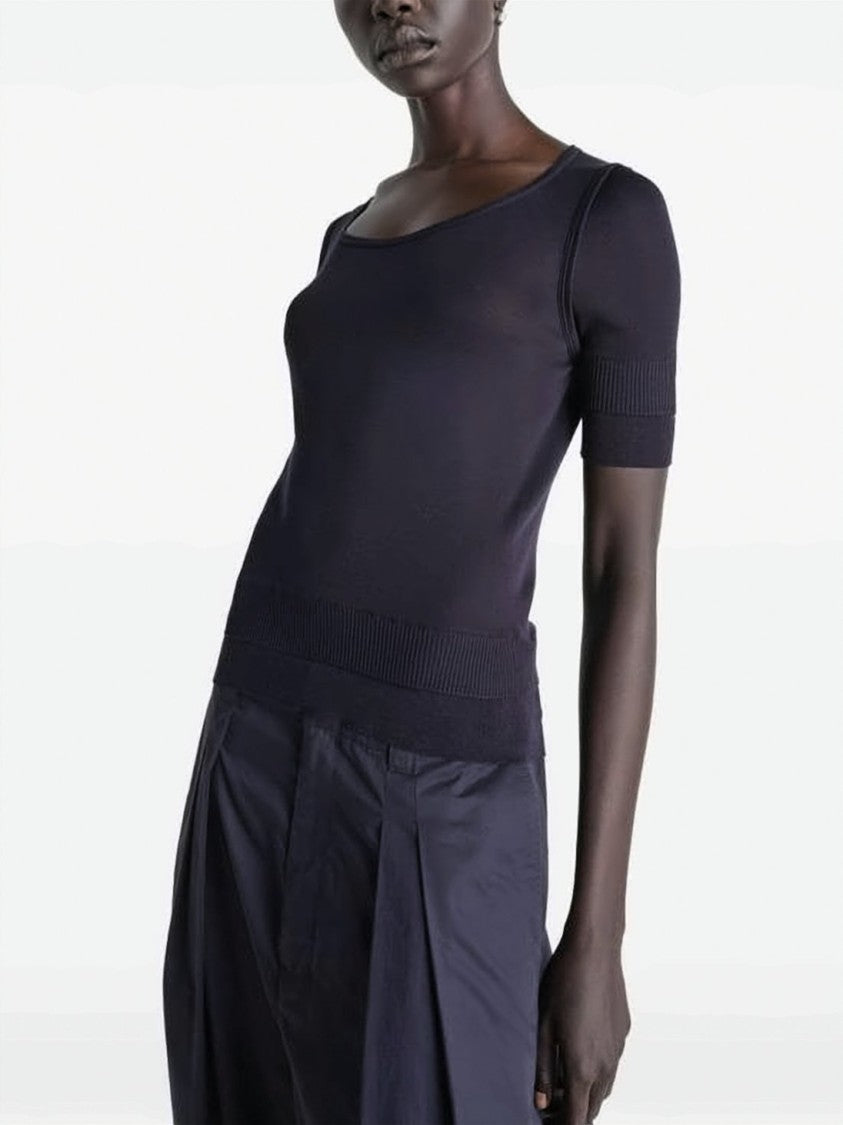 Lemaire Fitted Short-Sleeved Top With Scoop Neckline And Textured Hem