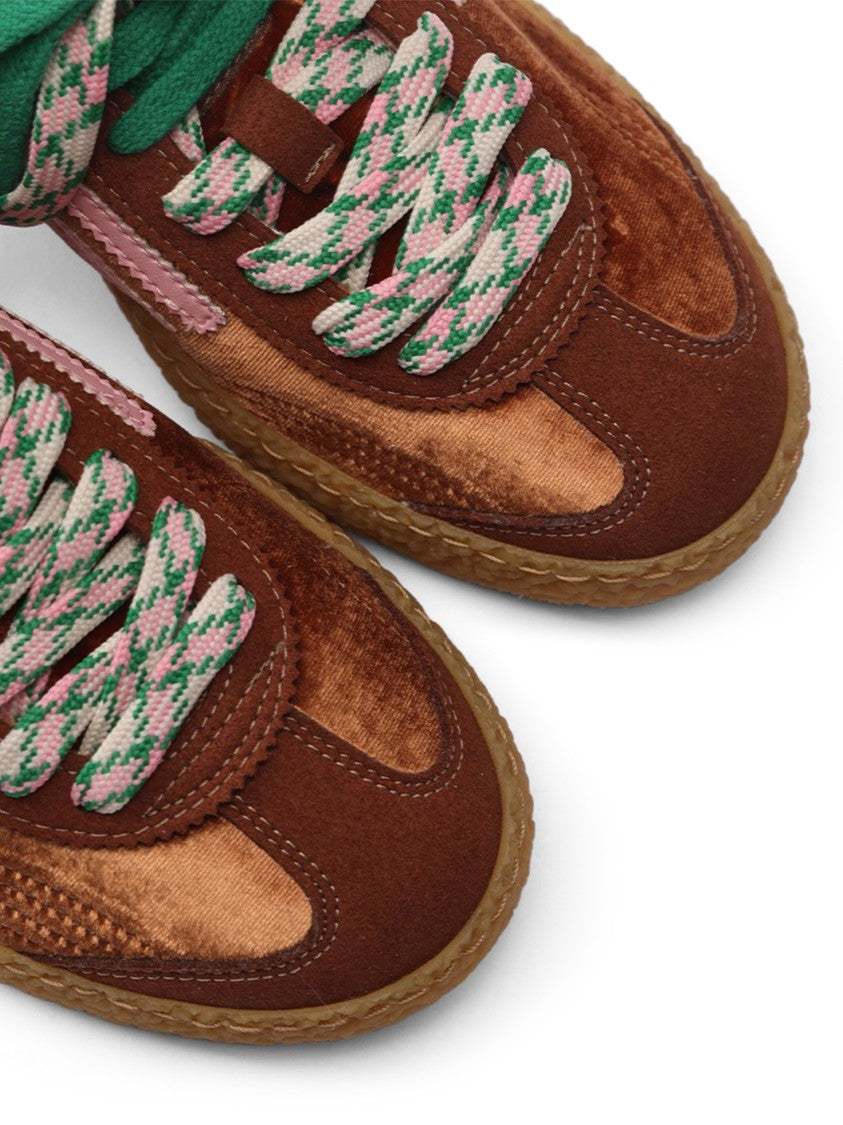 Puraai Retro Sneakers With Textured Finish And Unique Accents