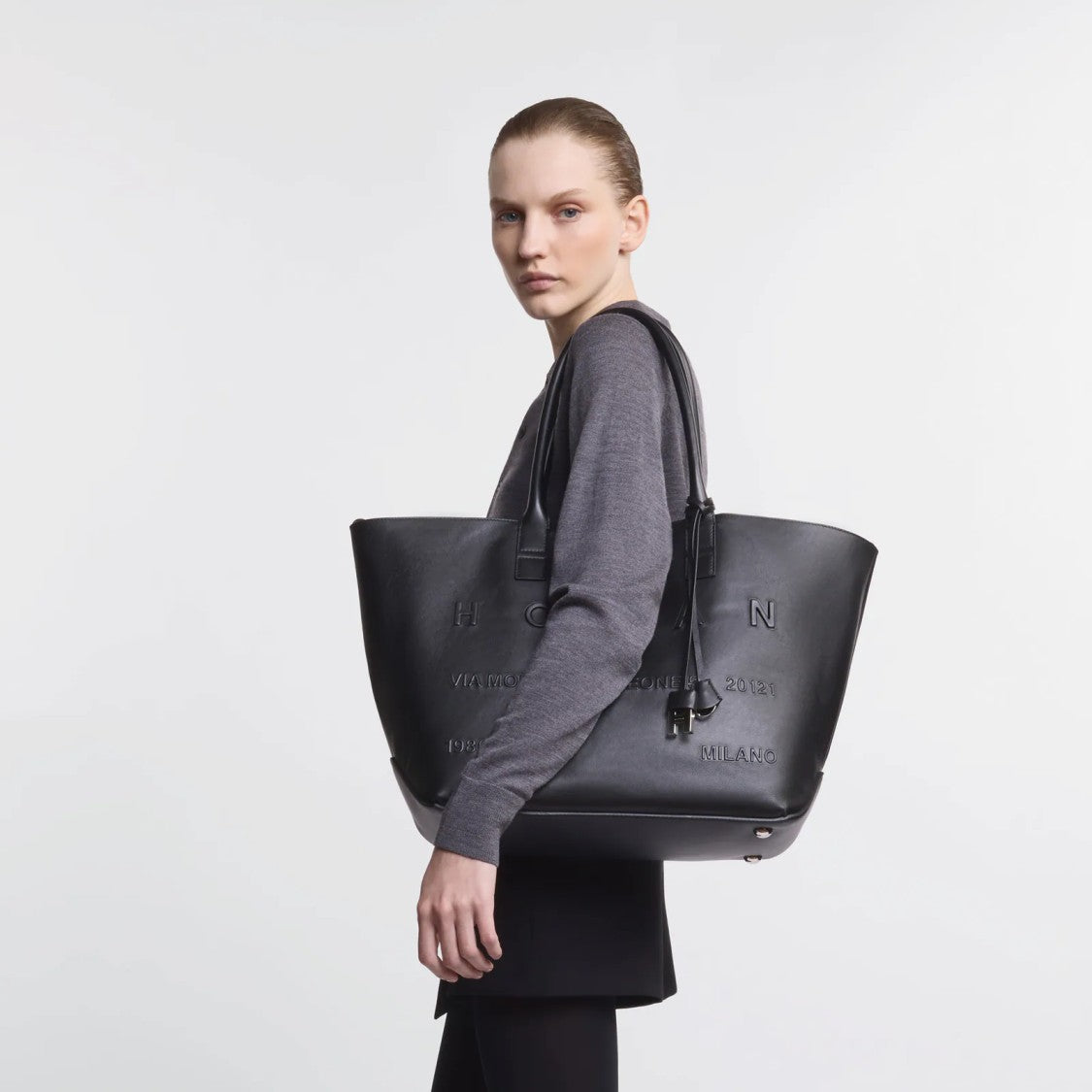 Hogan Refined Leather Tote Bag With Embossed Branding