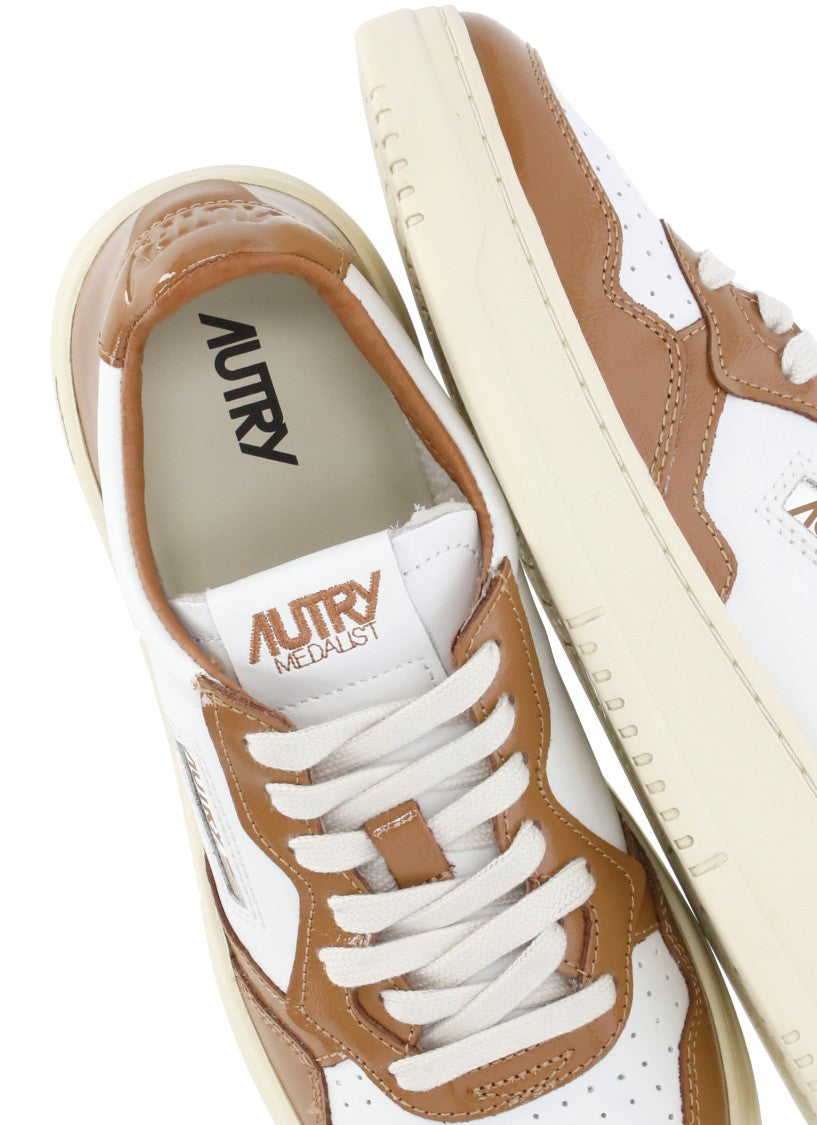Autry Medalist Low Sneakers