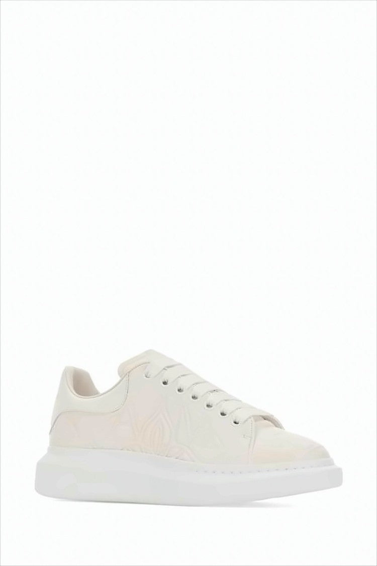 Alexander Mcqueen Smooth Leather Low-Top Sneakers With Embossed Detailing