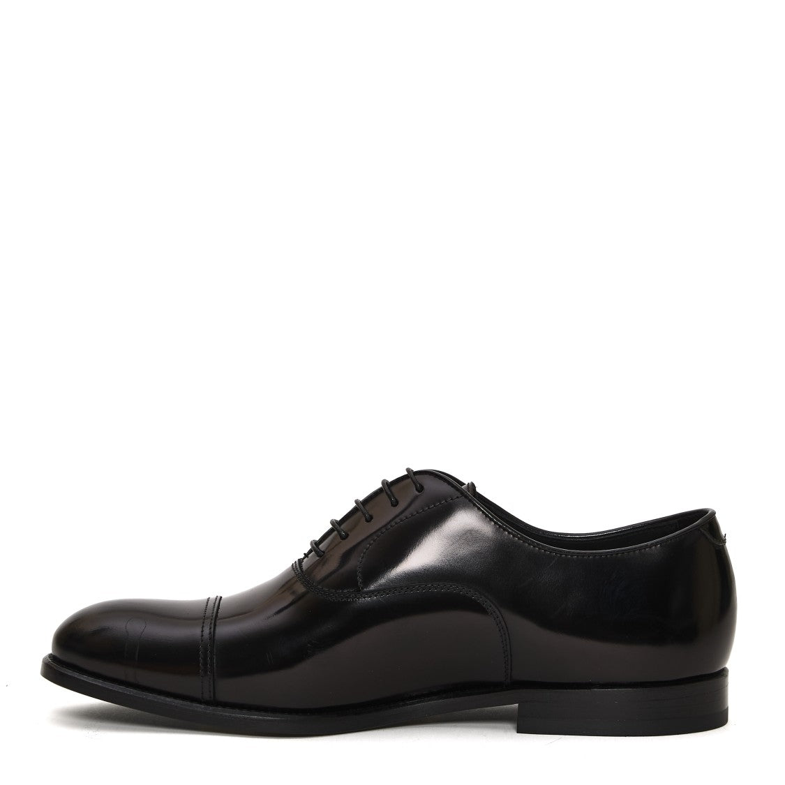 Doucal's Cap Toe Oxford Shoes With Polished Finish