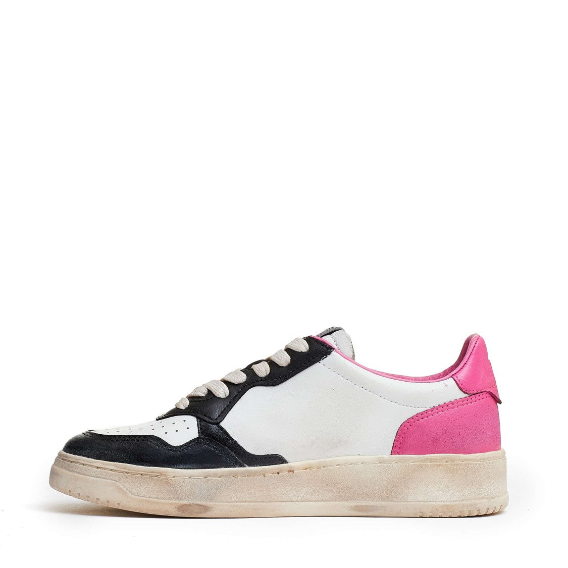 Autry Black Shock Pink Medalist Low Leather Sneakers