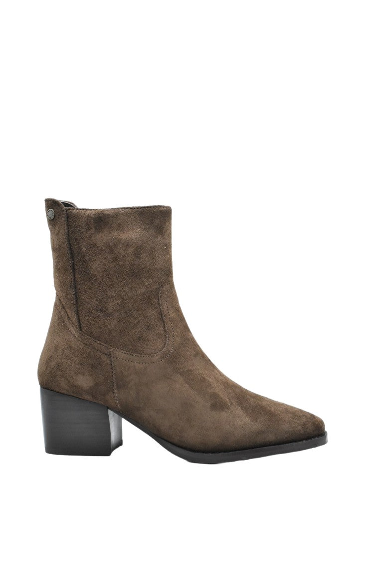 Janet & Janet Ebano Suede Ankle Boots With Pointed Toe