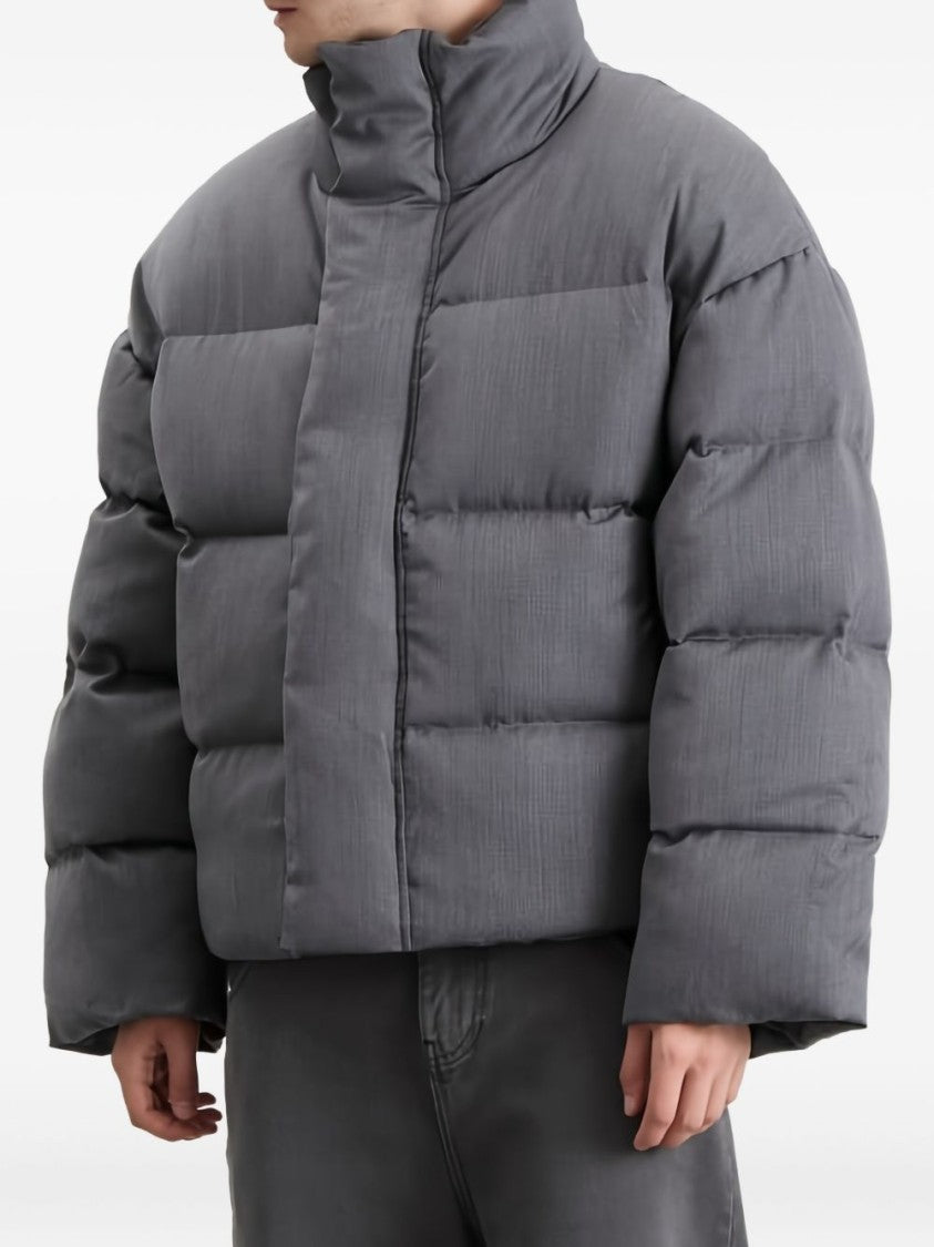 Entire Studios Boxy Cropped Grey Down Jacket With Concealed Closure And Textured Fabric