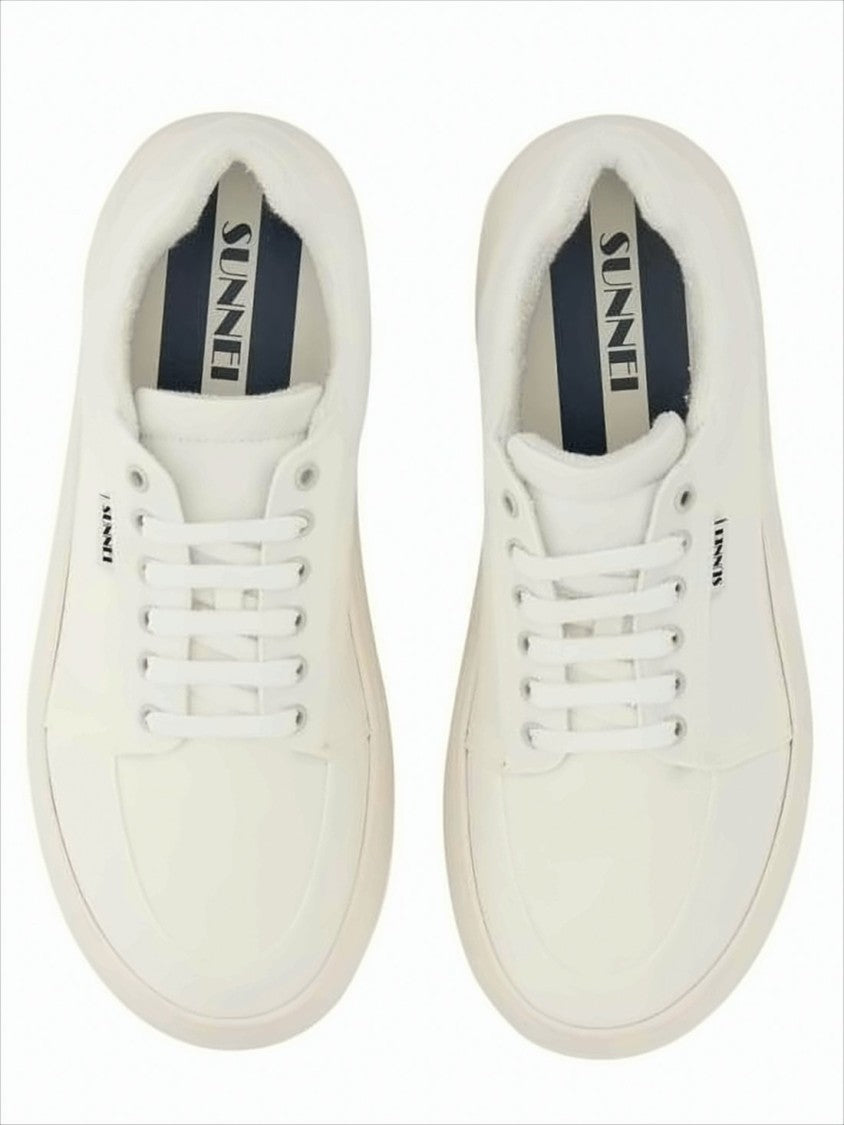 Sunnei Minimalist Low-Top Sneakers With Cushioned Interior