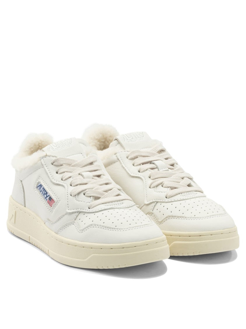Autry "Medalist Low" Sneakers