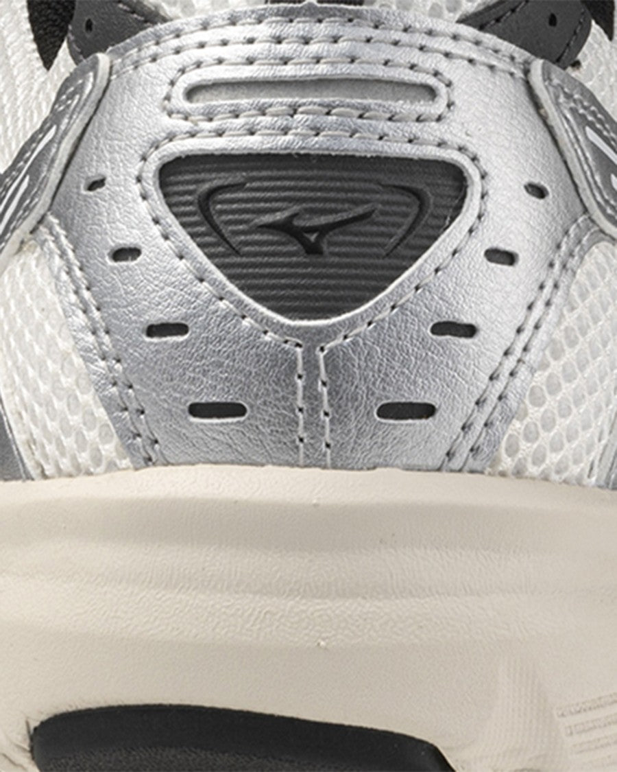 Mizuno Mxr Snow White Magnet Silver Sneakers
