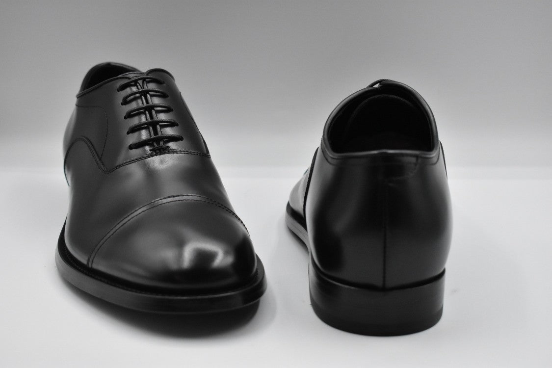 Pantanetti Polished Black Lace-Up Shoes With Low-Profile Heel