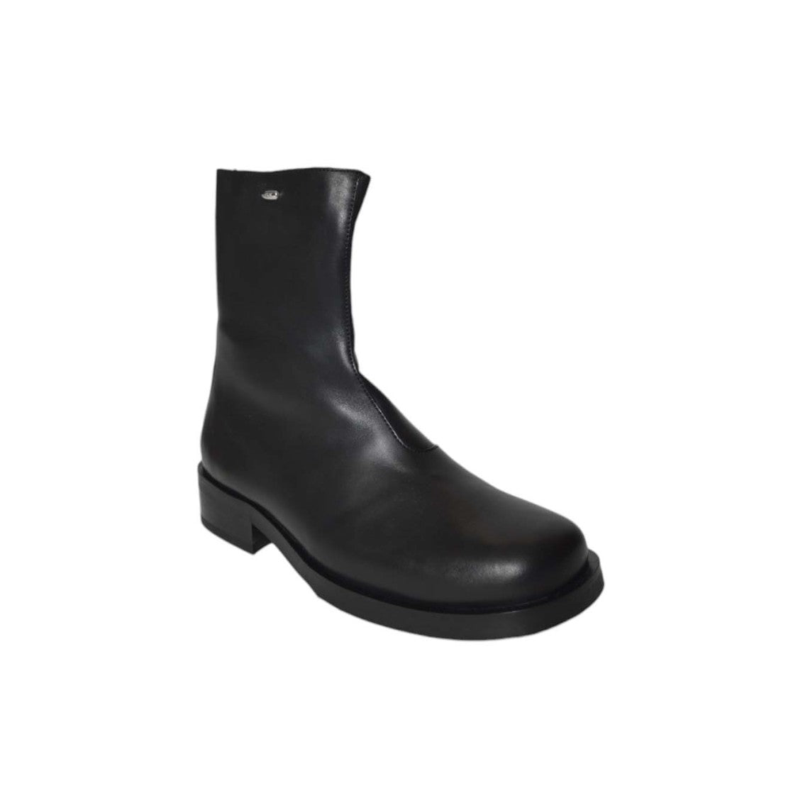 Our Legacy Sleek Black Leather Boots With Side Zipper And Low Heel