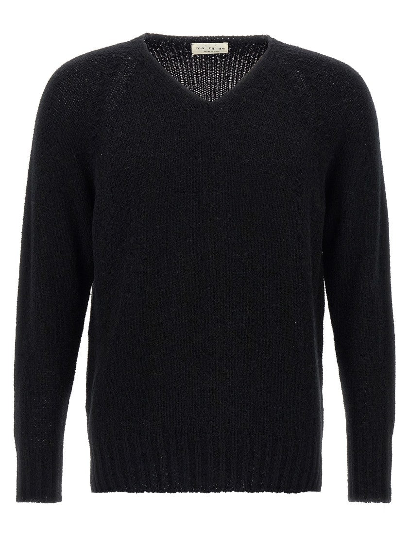 Ma'ry'ya Textured Bouclé Knit Sweater With V-Neck