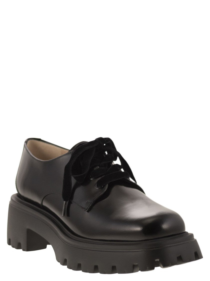 Stuart Weitzman Emerson Derby Black