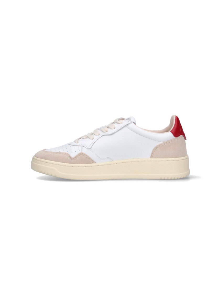 Autry "Medalist" Low-Top Sneakers White