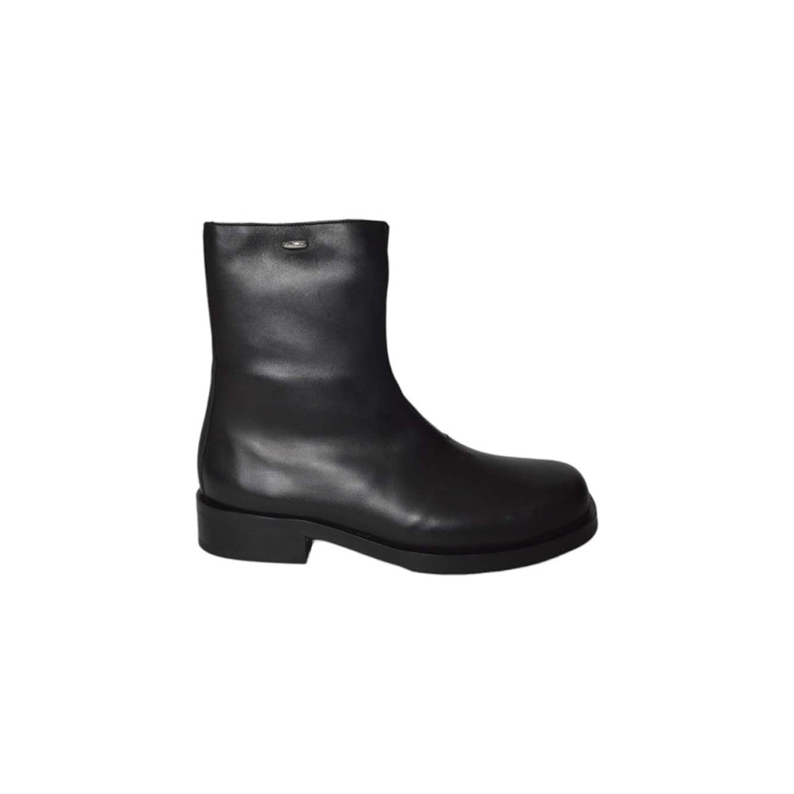 Our Legacy Sleek Black Leather Boots With Side Zipper And Low Heel