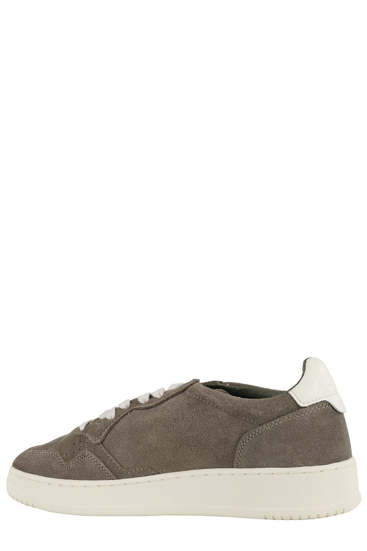Autry Medalist Low-Top Sneakers With Suede Upper