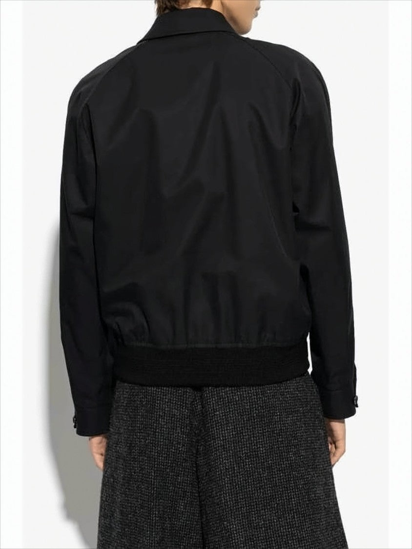 Burberry Minimalist Black Jacket With Zip Closure