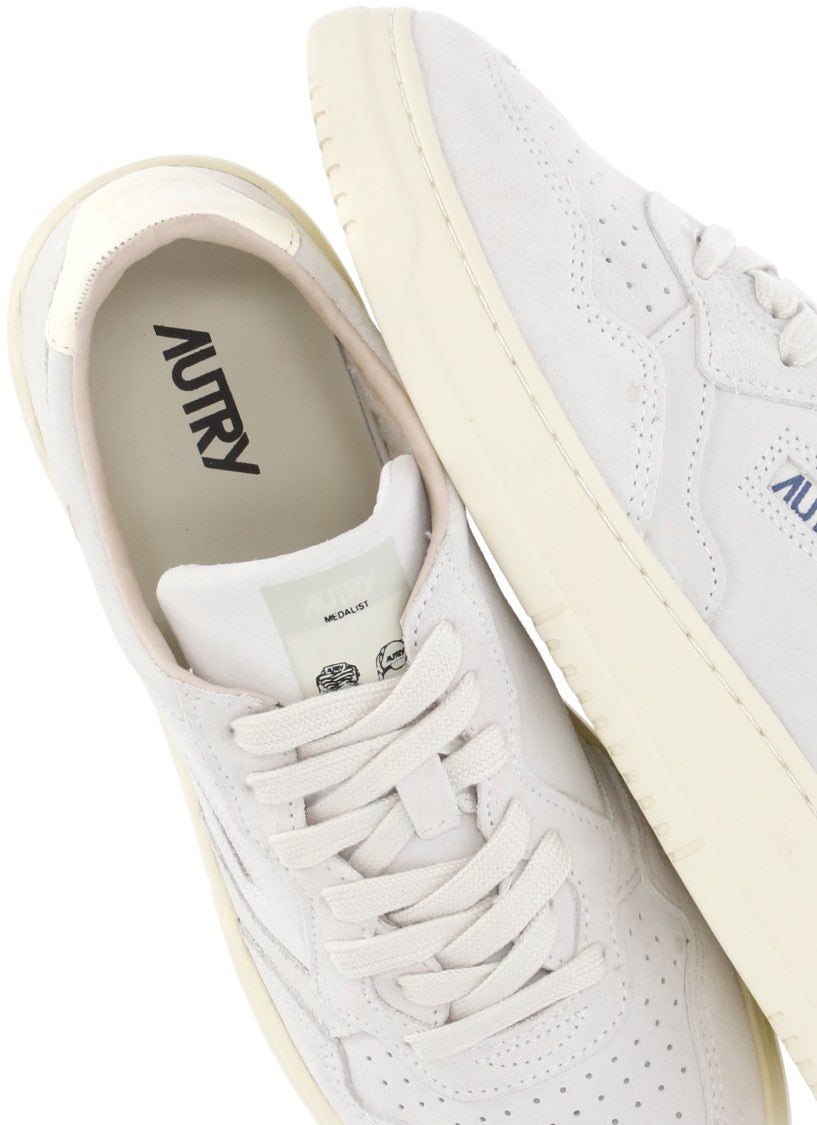 Autry Medalist Low Sneakers