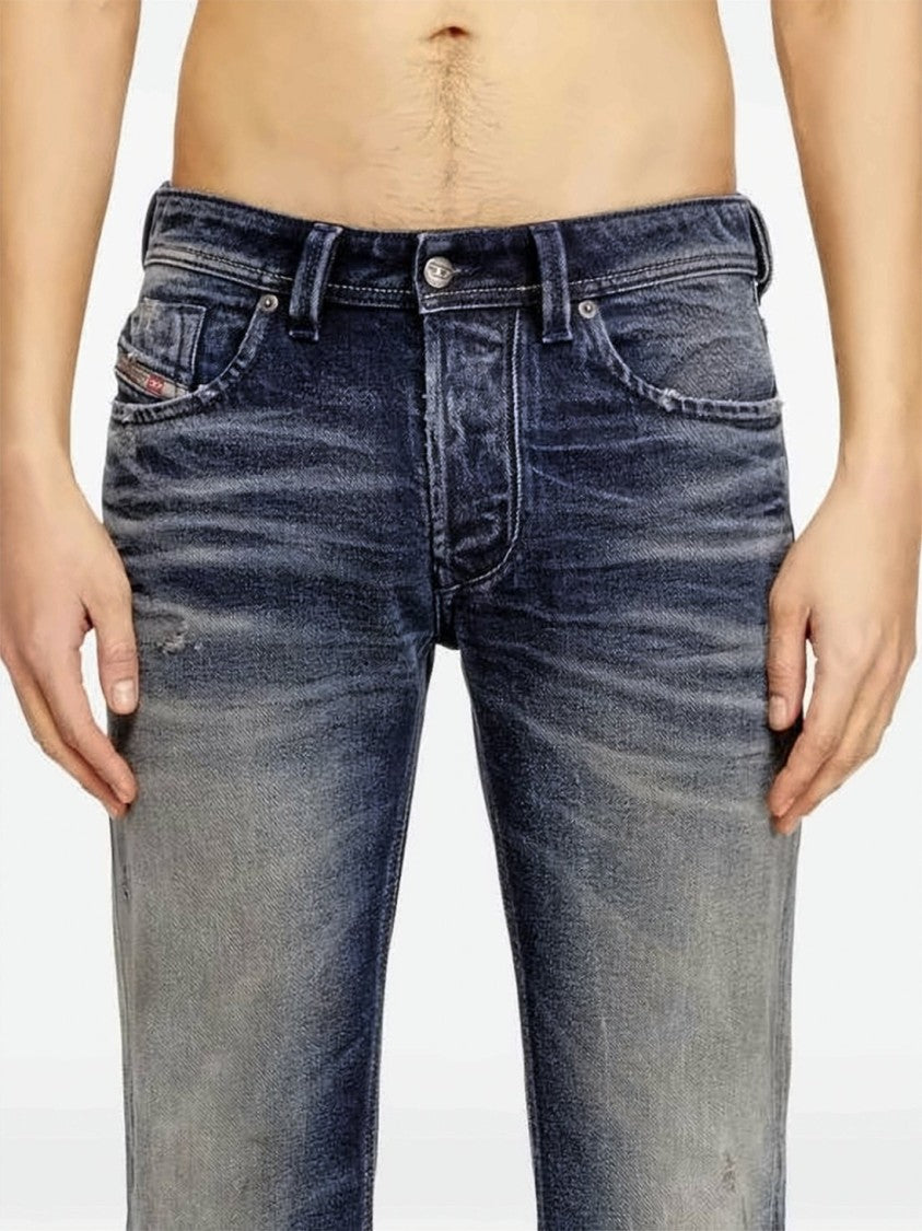 Diesel Regular Fit Denim Jeans With Classic Five-Pocket Design