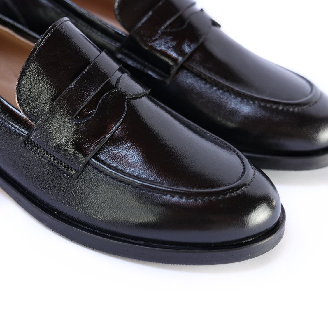 Ton Gout Polished Black Latex Leather Mocassino Sandra