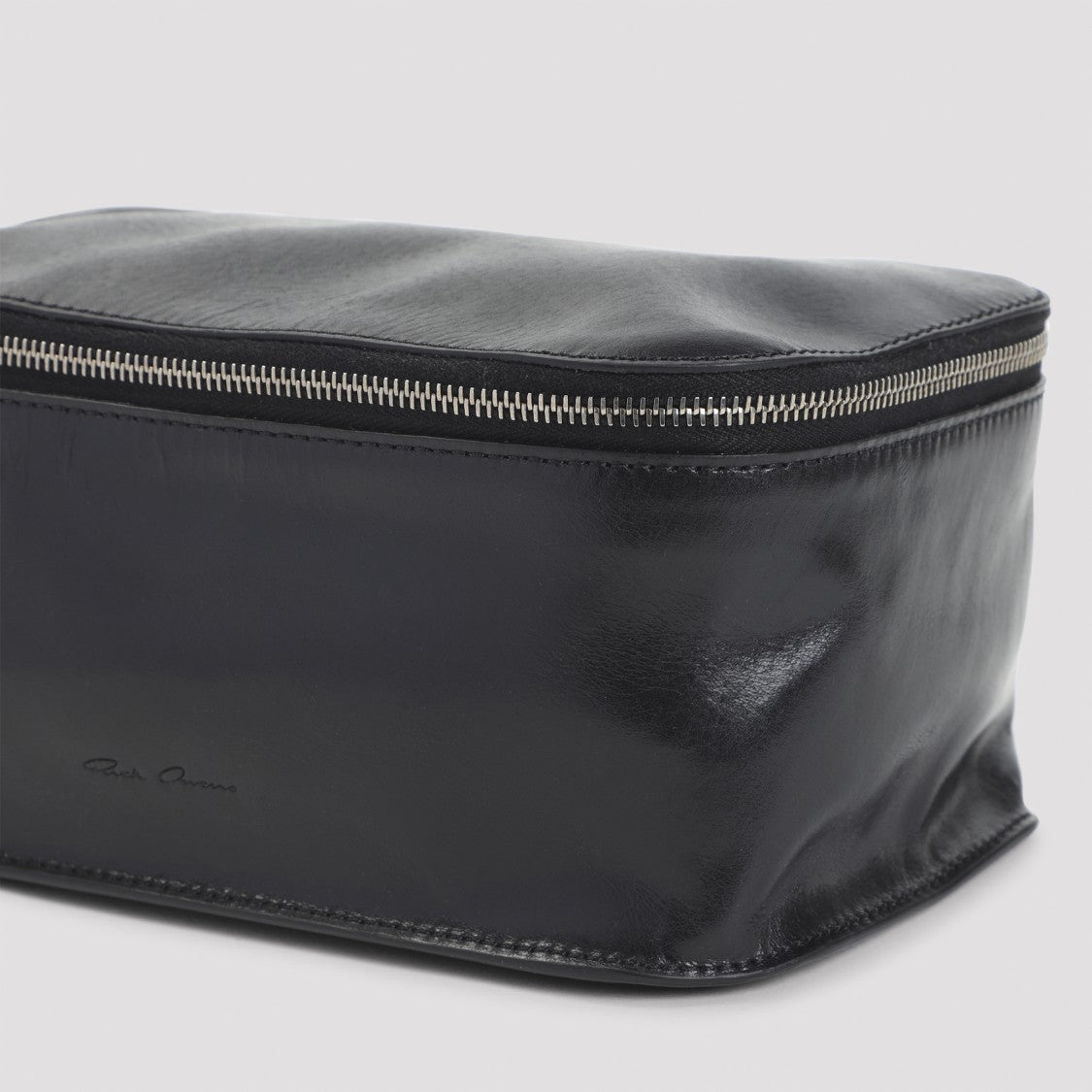 Rick Owens Rectangular Leather Pouch With Glossy Finish And Silver Zipper