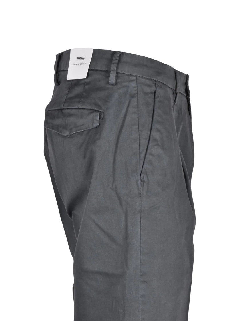 Bro Ship Straight-Leg Grey Trousers With Mid-Rise Waist And Flexible Fit