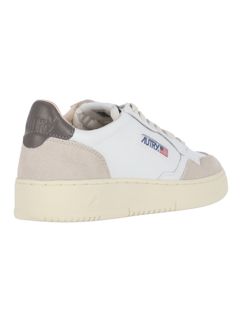 Autry "Medalist" Low Sneakers – White