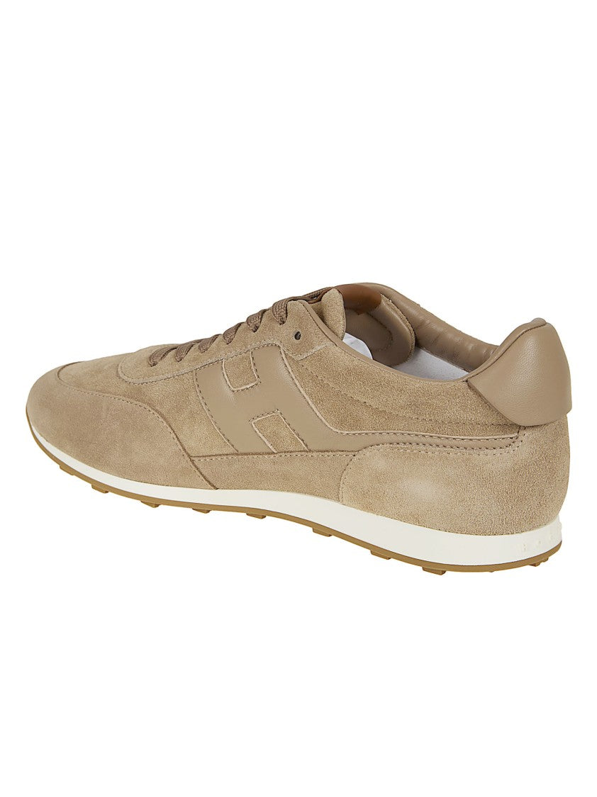 Hogan Low-Profile Retro-Inspired Sneakers