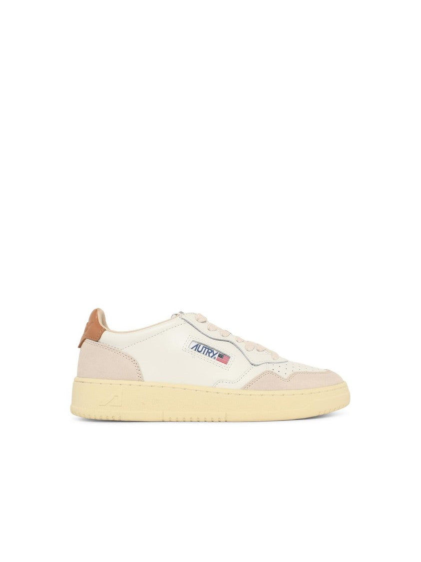 Autry 'Medalist Low' White And Beige Leather Sneakers