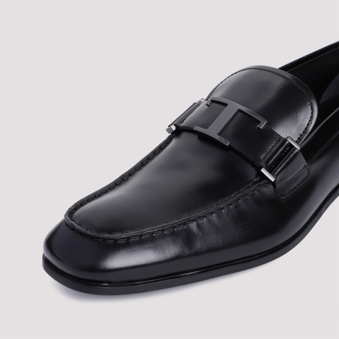 Tod's Black Polished Leather Loafers