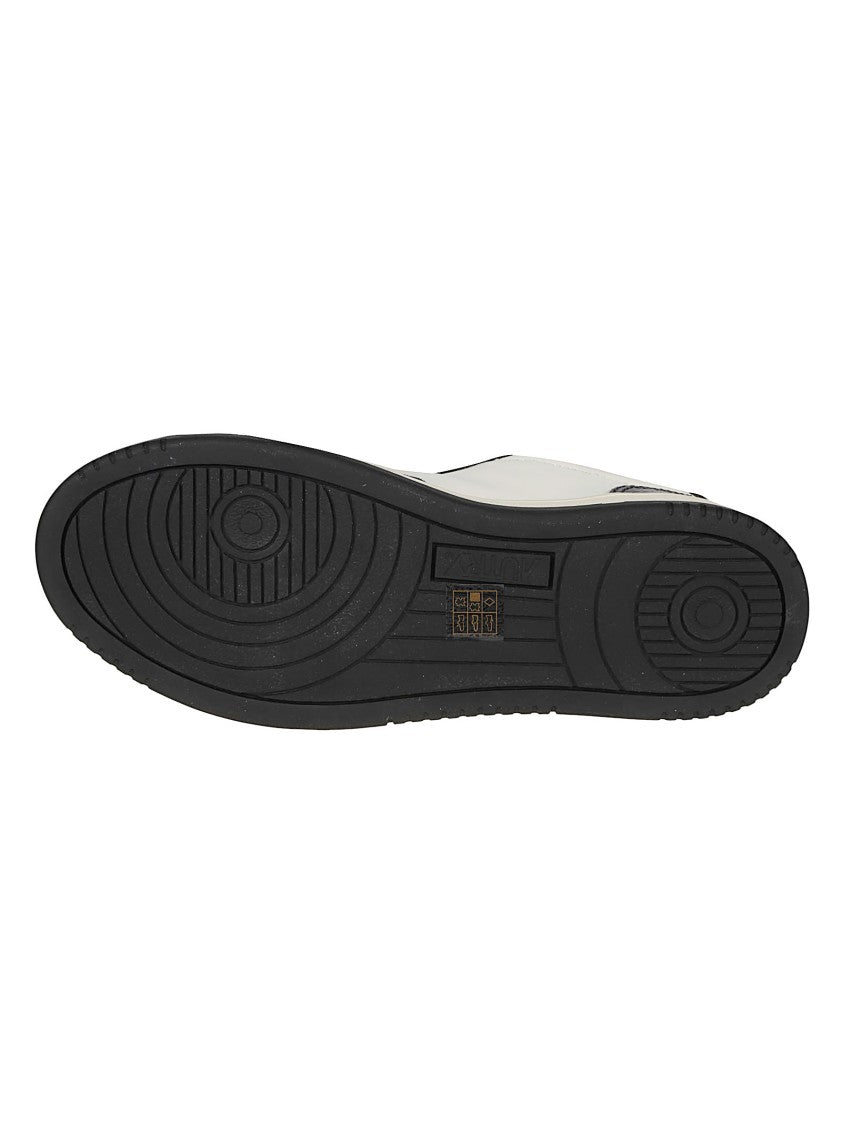 Autry Medalist Low Crocodile-Embossed Cow Leather Sneakers