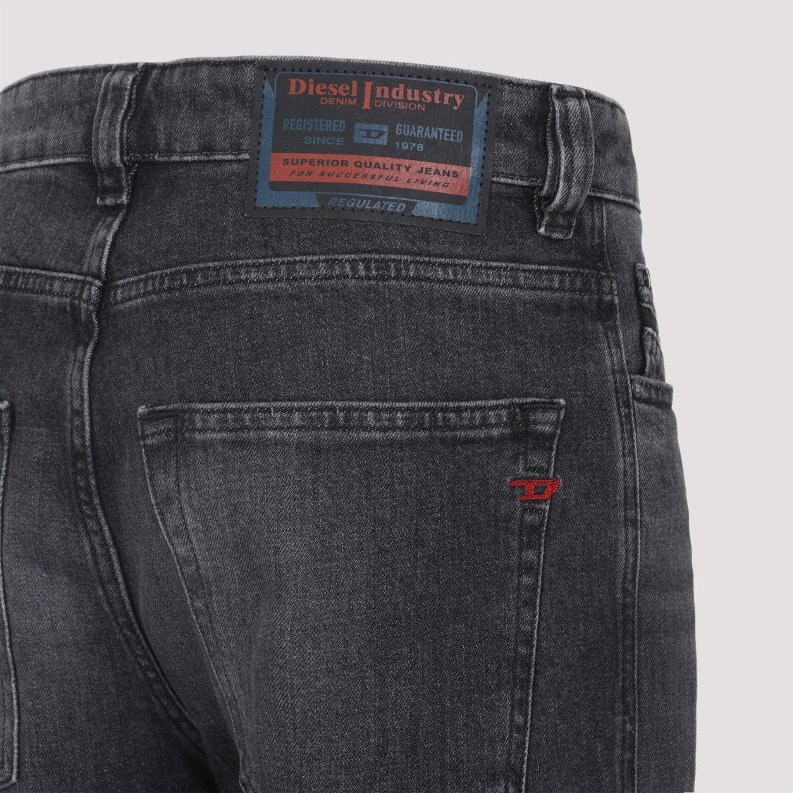 Diesel Straight-Leg Jeans With Five-Pocket Design