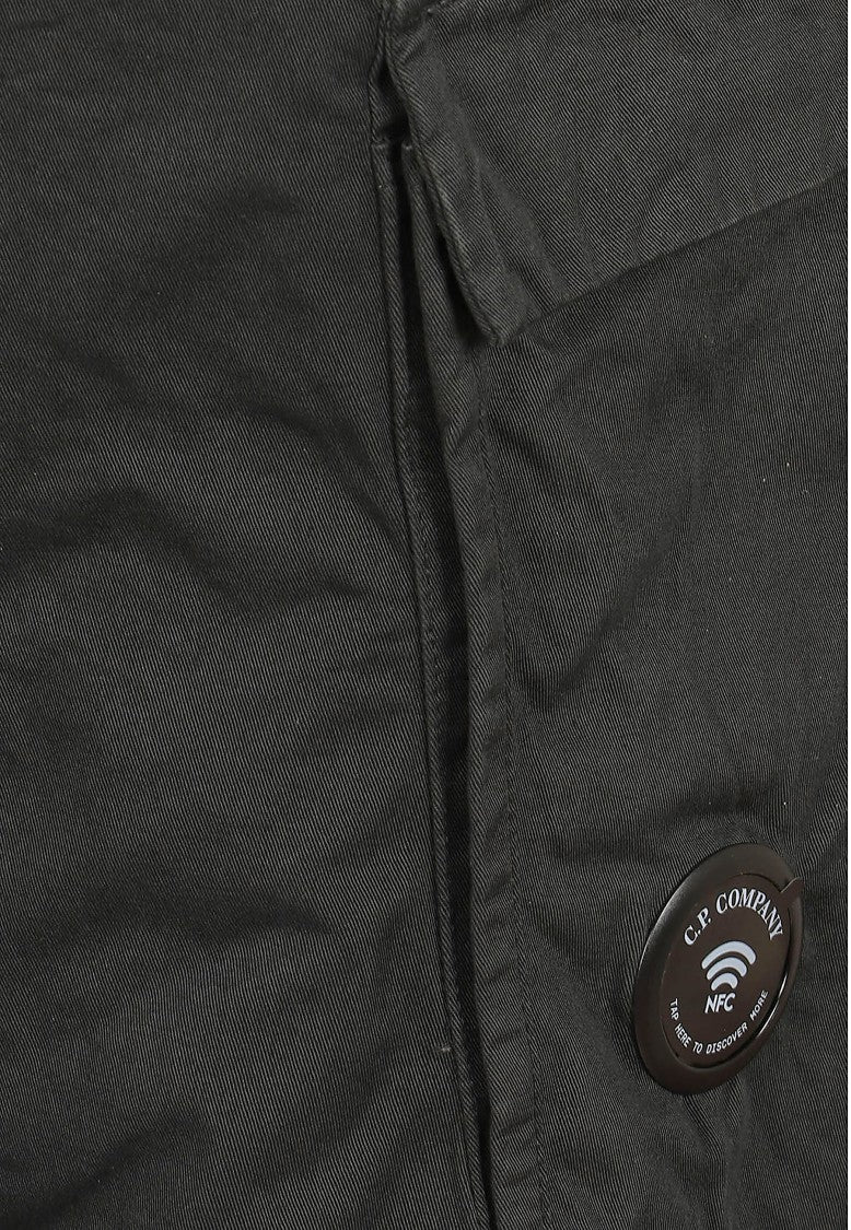 C.P. Company Seamless Black Cotton Gabardine Cargo Pants With Iconic Lens Detail