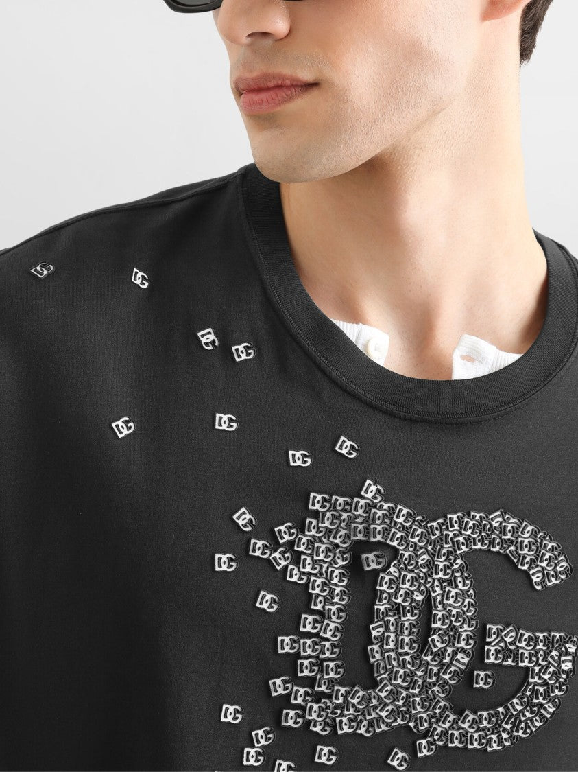 Dolce & Gabbana Relaxed Fit Black T-Shirt With Distinctive Logo Design