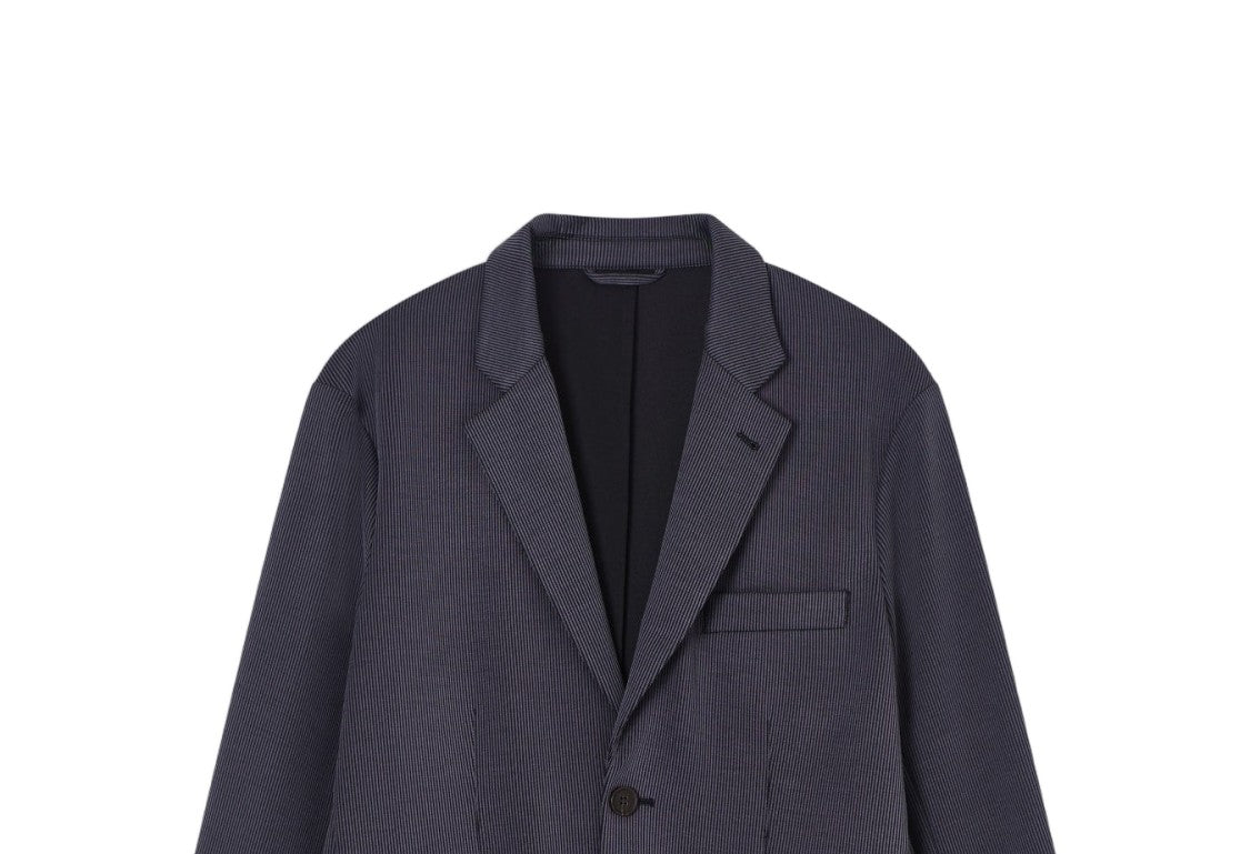 Emporio Armani Textured Black Blazer With Single-Breasted Design And Tailored Fit