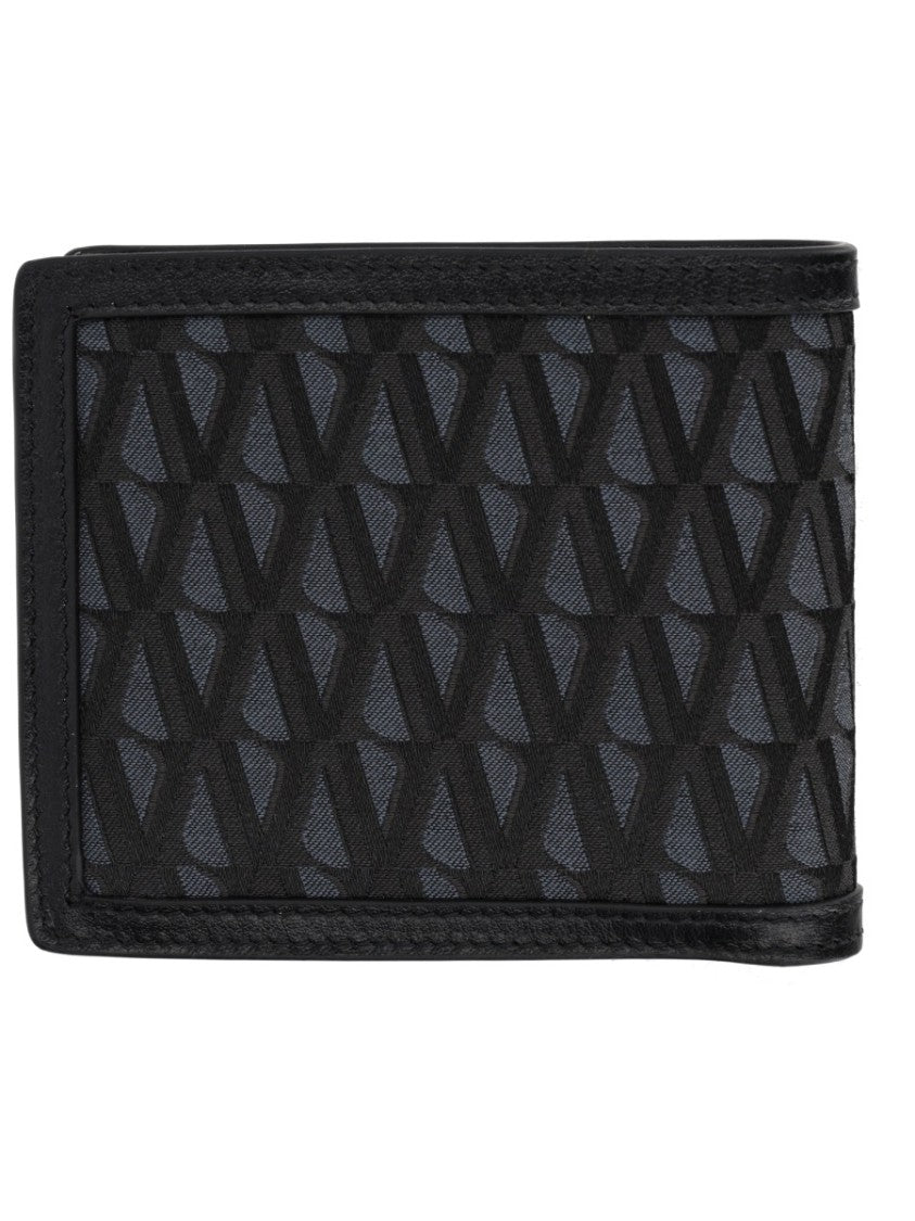 Versace Textured Geometric Pattern Interlocking Wallet
