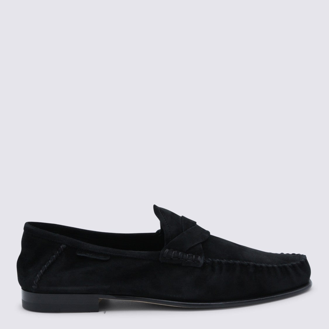 Tom Ford Moccasin-Style Black Suede Flat Shoes With Refined Detailing