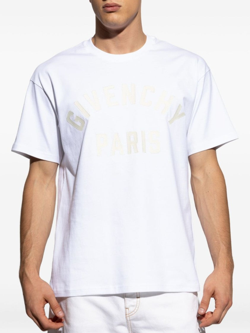 Givenchy Relaxed Fit White T-Shirt With Embroidered Logo