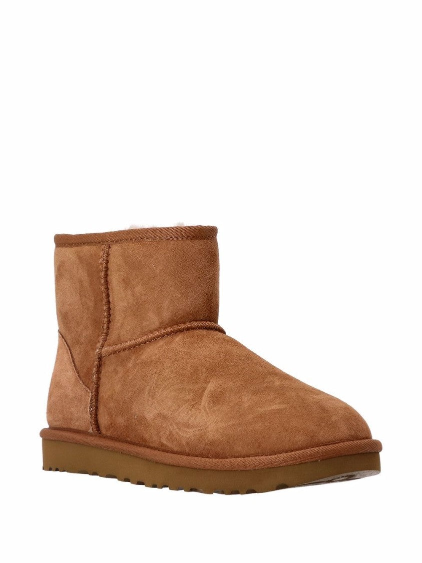 Ugg Ankle Boots With Soft Sheepskin Upper