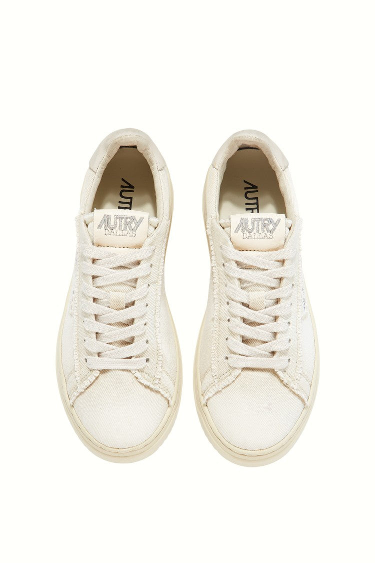 Autry Women’S Dallas Canvas Sneakers