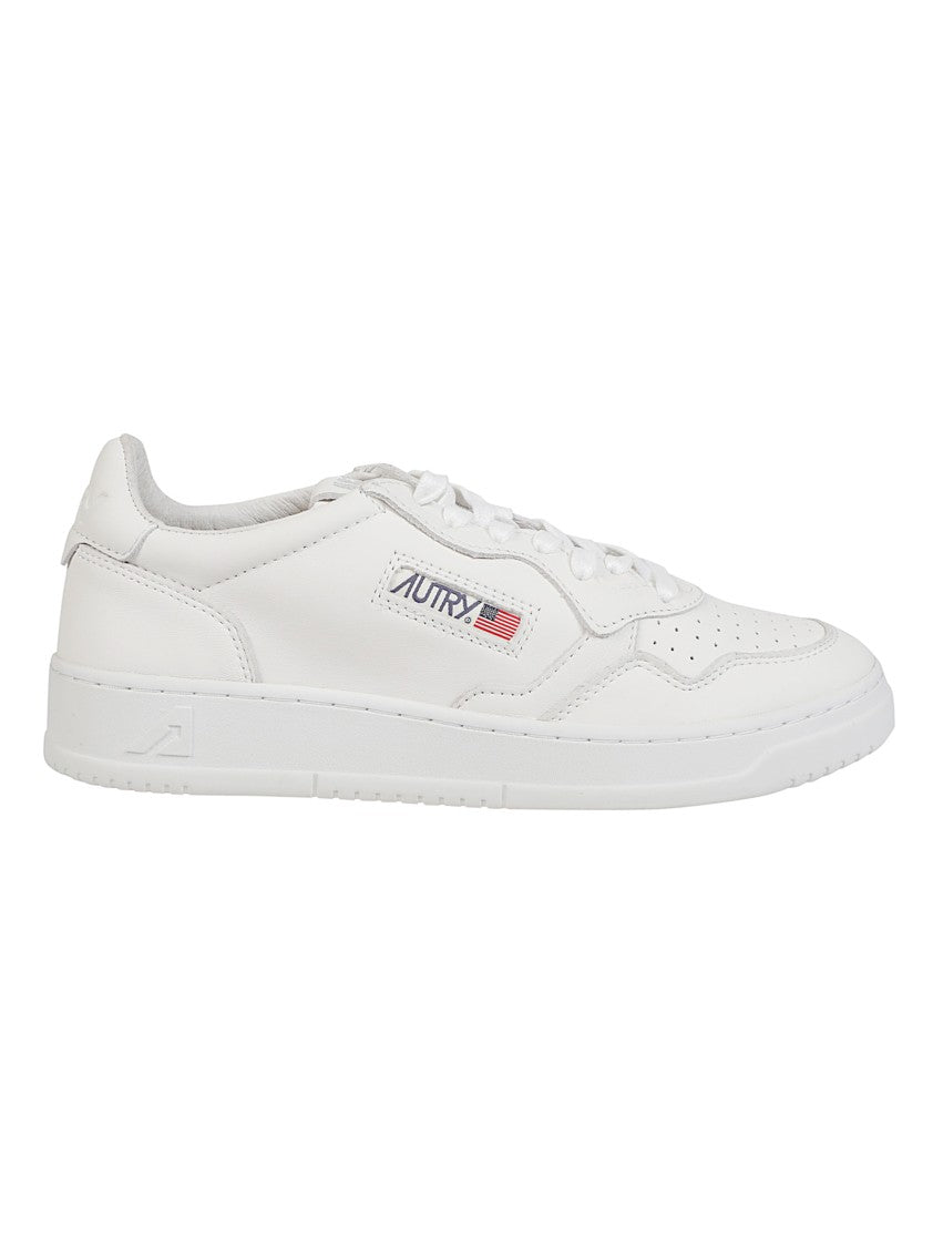 Autry Medalist Low Minimalist Goat Sneakers
